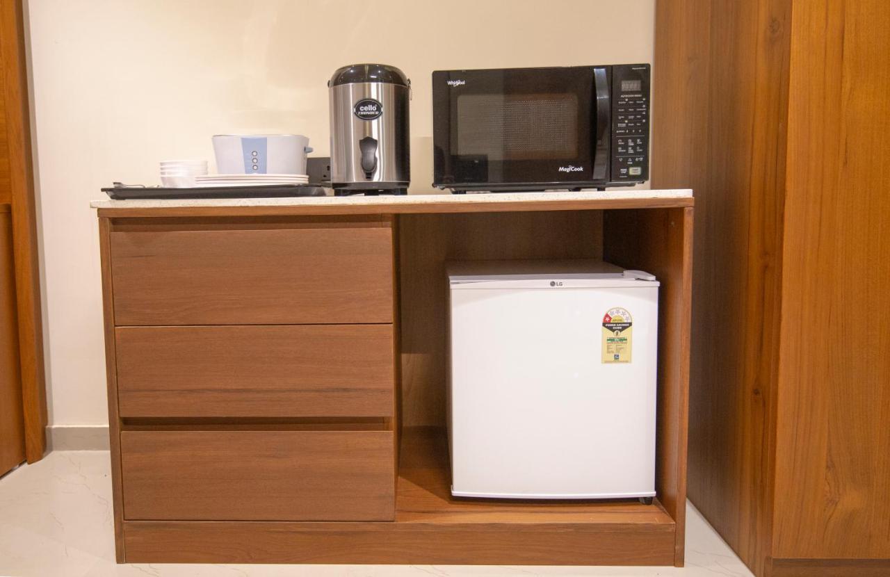 Siara Styles Amba Suites, Gandhinagar Kültér fotó